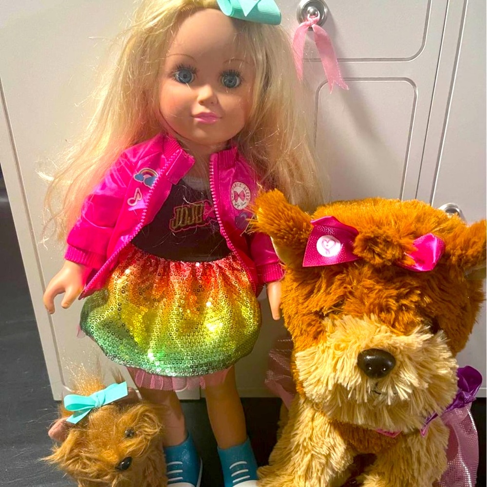 Jojo Siwa 18in Doll Posable  and 2 Jojo dogs